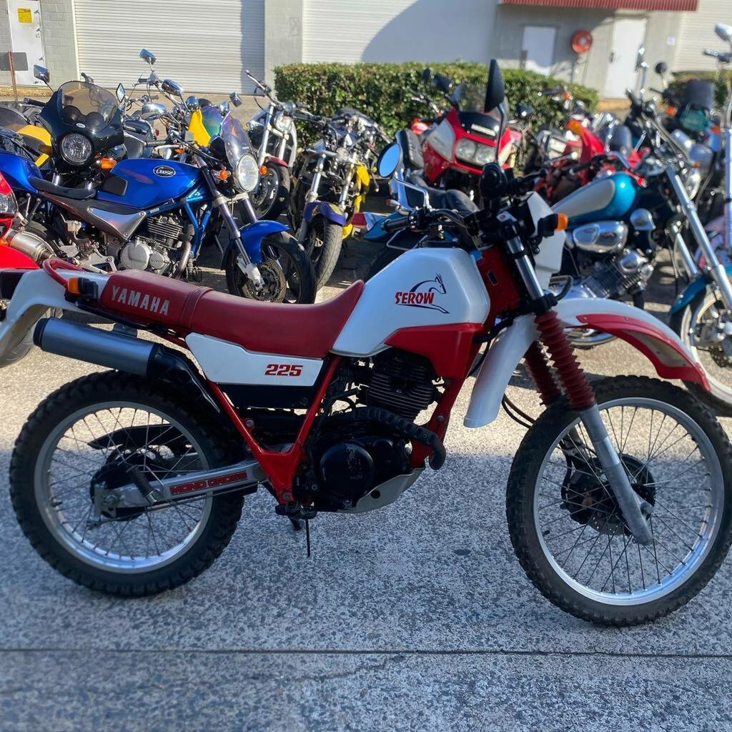 1985 YAMAHA XT 225 ENDURO