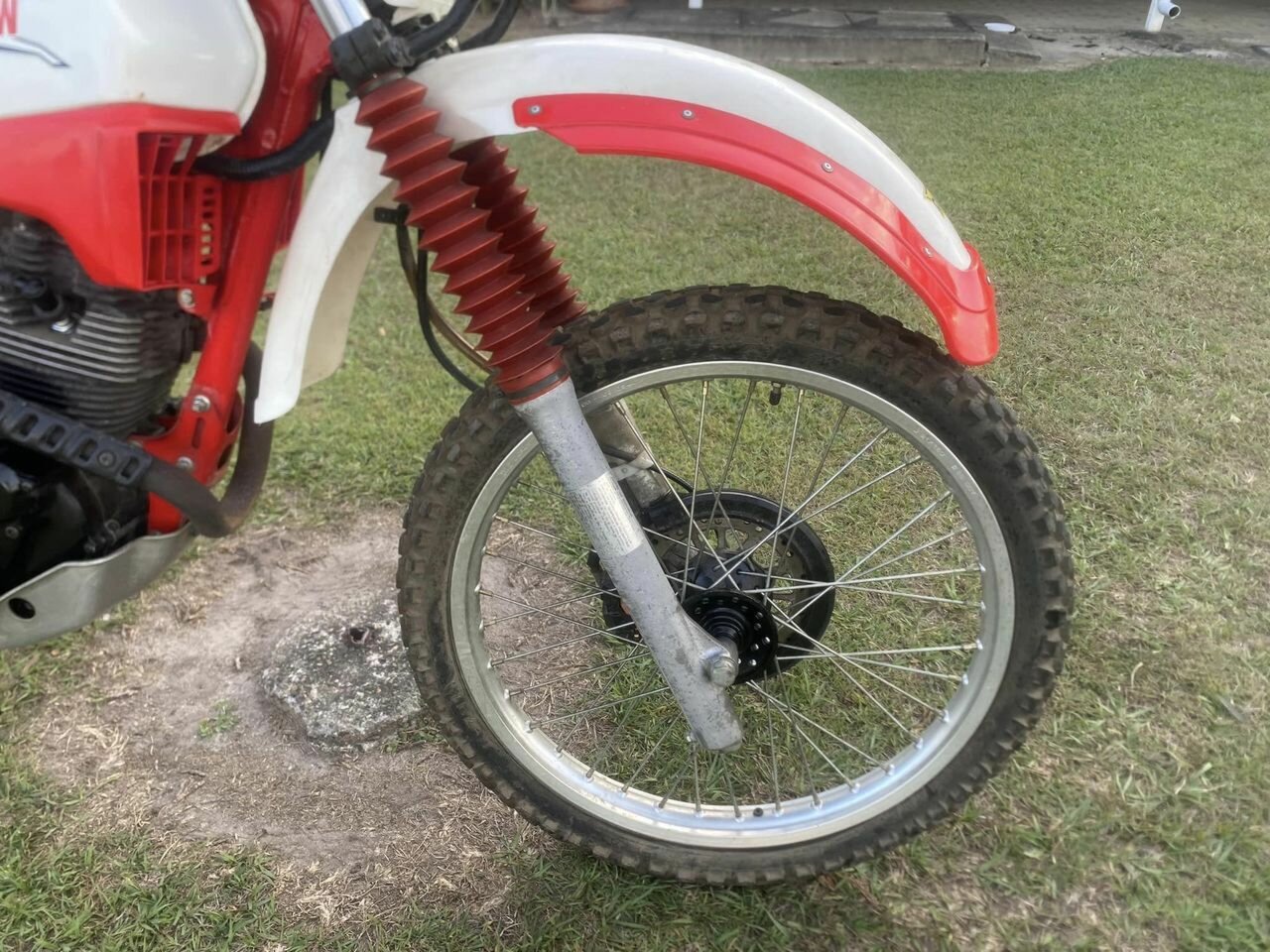 1985 YAMAHA XT 225 ENDURO