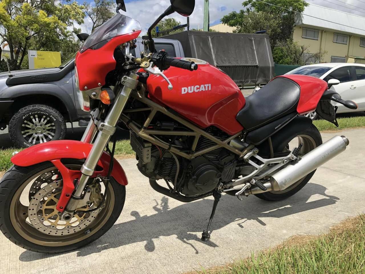 1999 DUCATI 900 MONSTER ROAD