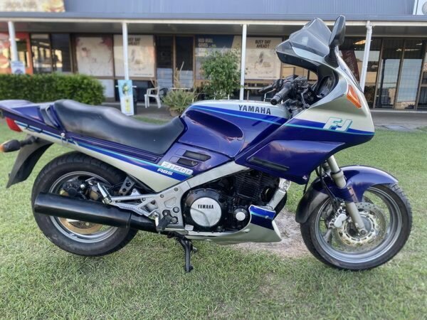 1995 YAMAHA FJ1200 ROAD