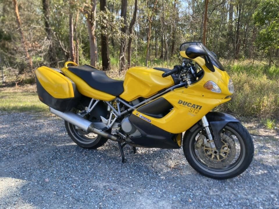 2002 DUCATI ST2 ROAD