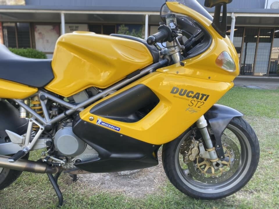 2002 DUCATI ST2 ROAD