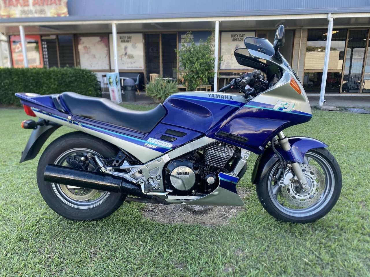 1990 YAMAHA FJ 1200 ROAD