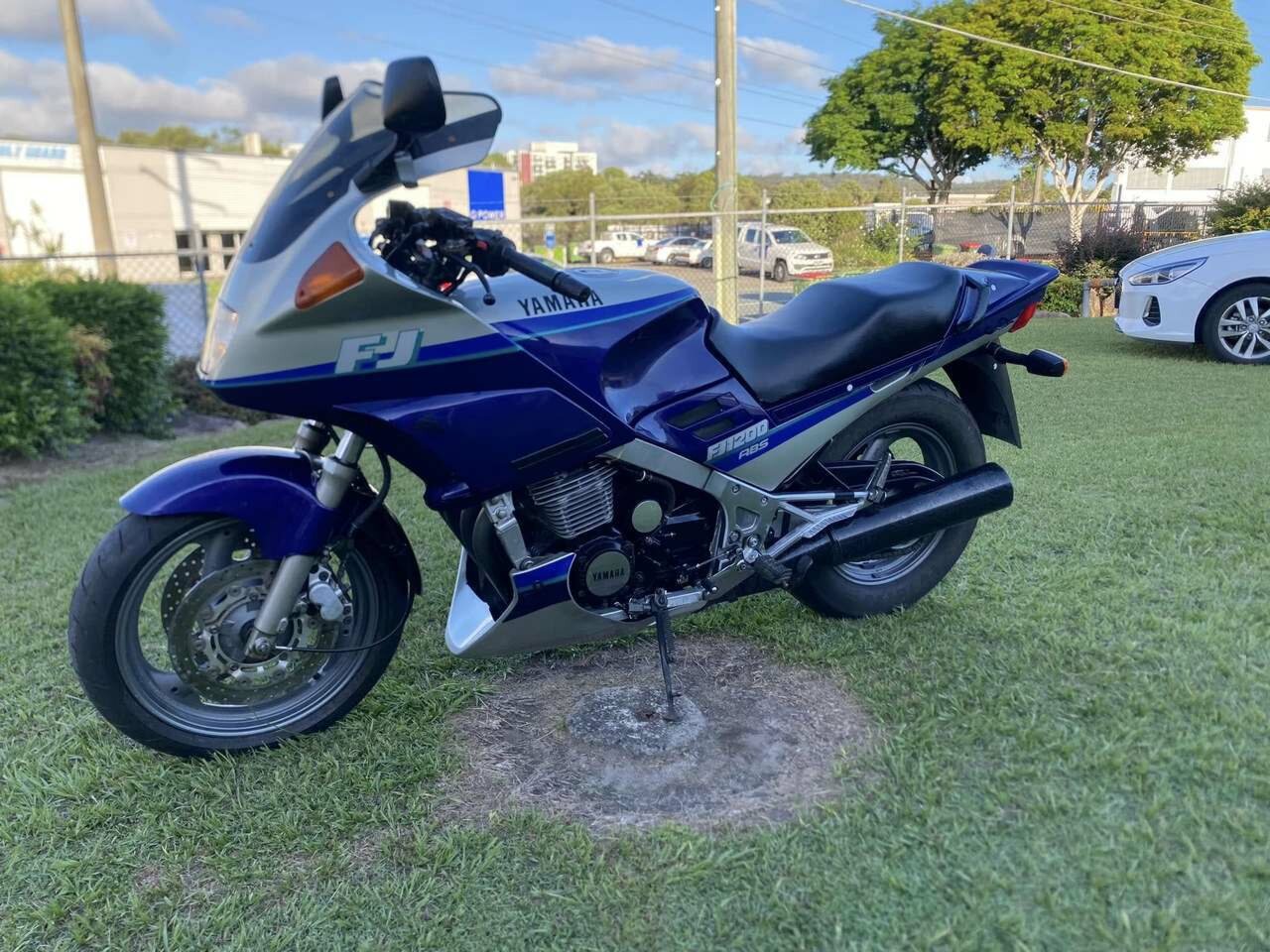 1990 YAMAHA FJ 1200 ROAD