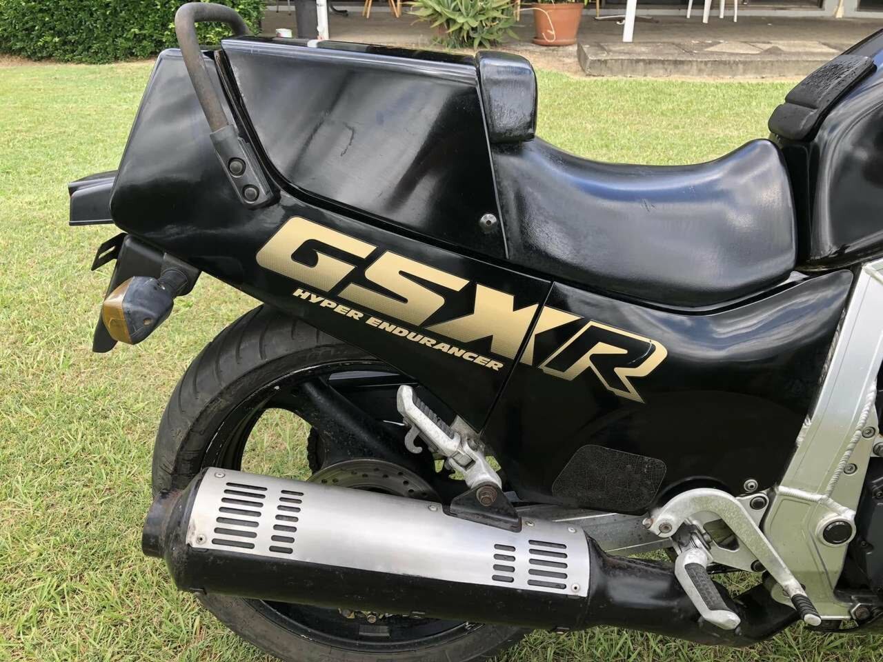 1988 SUZUKI GSXR 1100 ROAD