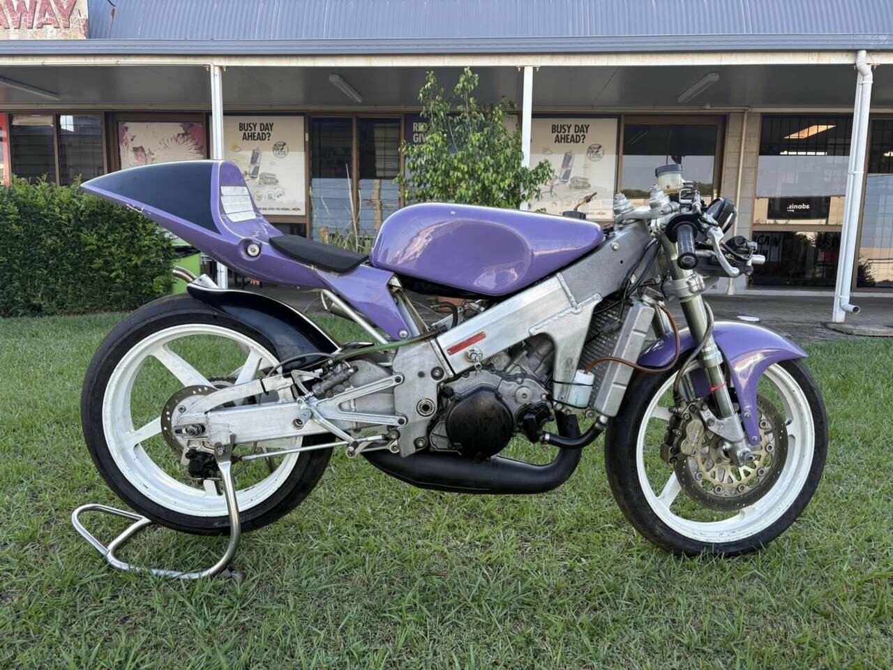 2001 KAWASAKI W650 ROAD