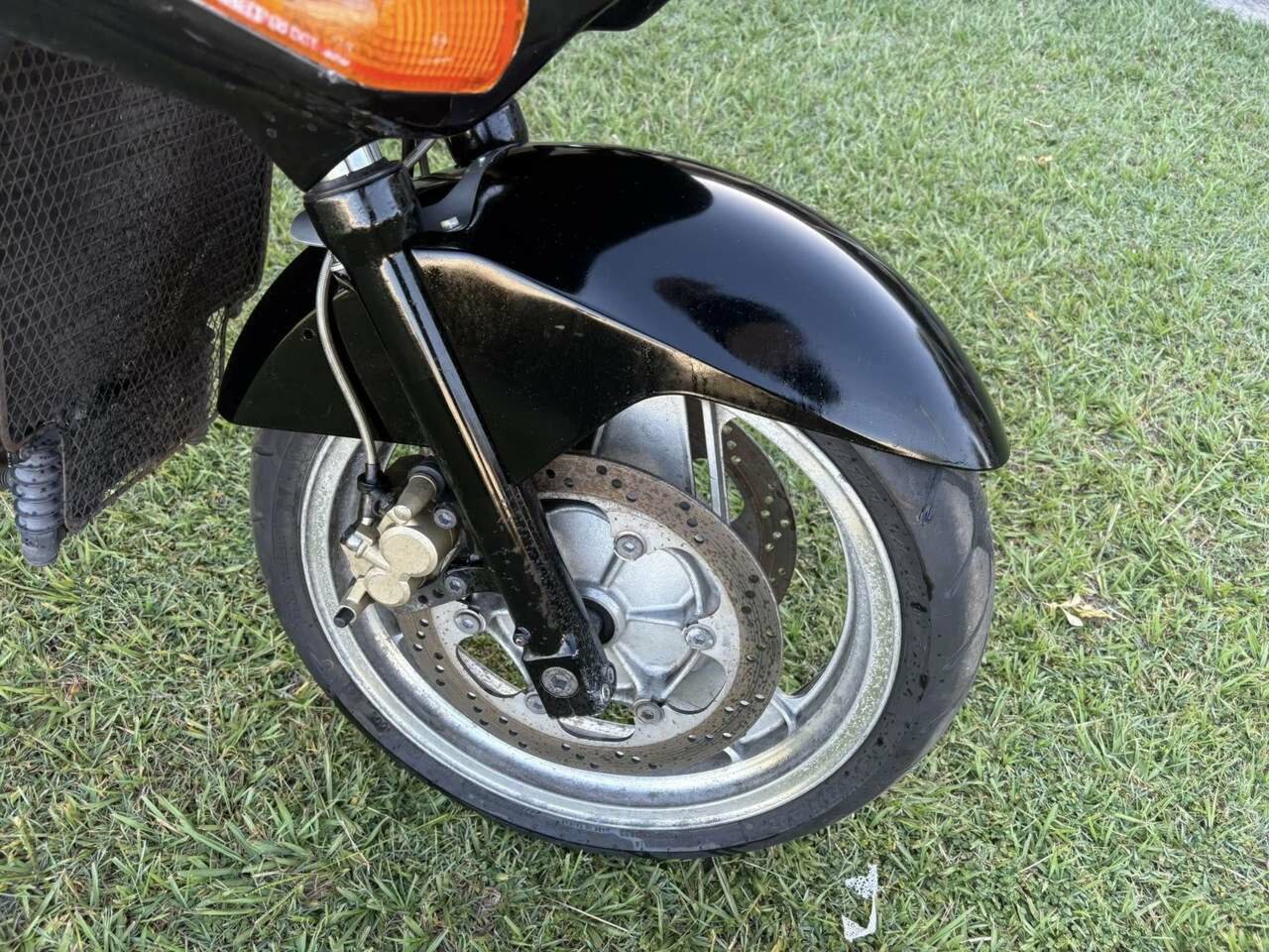 1989 KAWASAKI ZX-10 (ZX1000B) ROAD