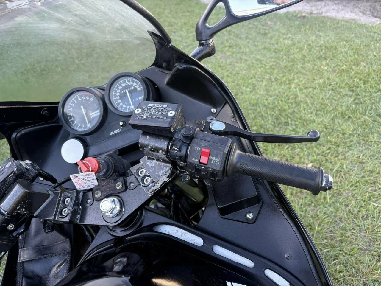 1989 KAWASAKI ZX-10 (ZX1000B) ROAD