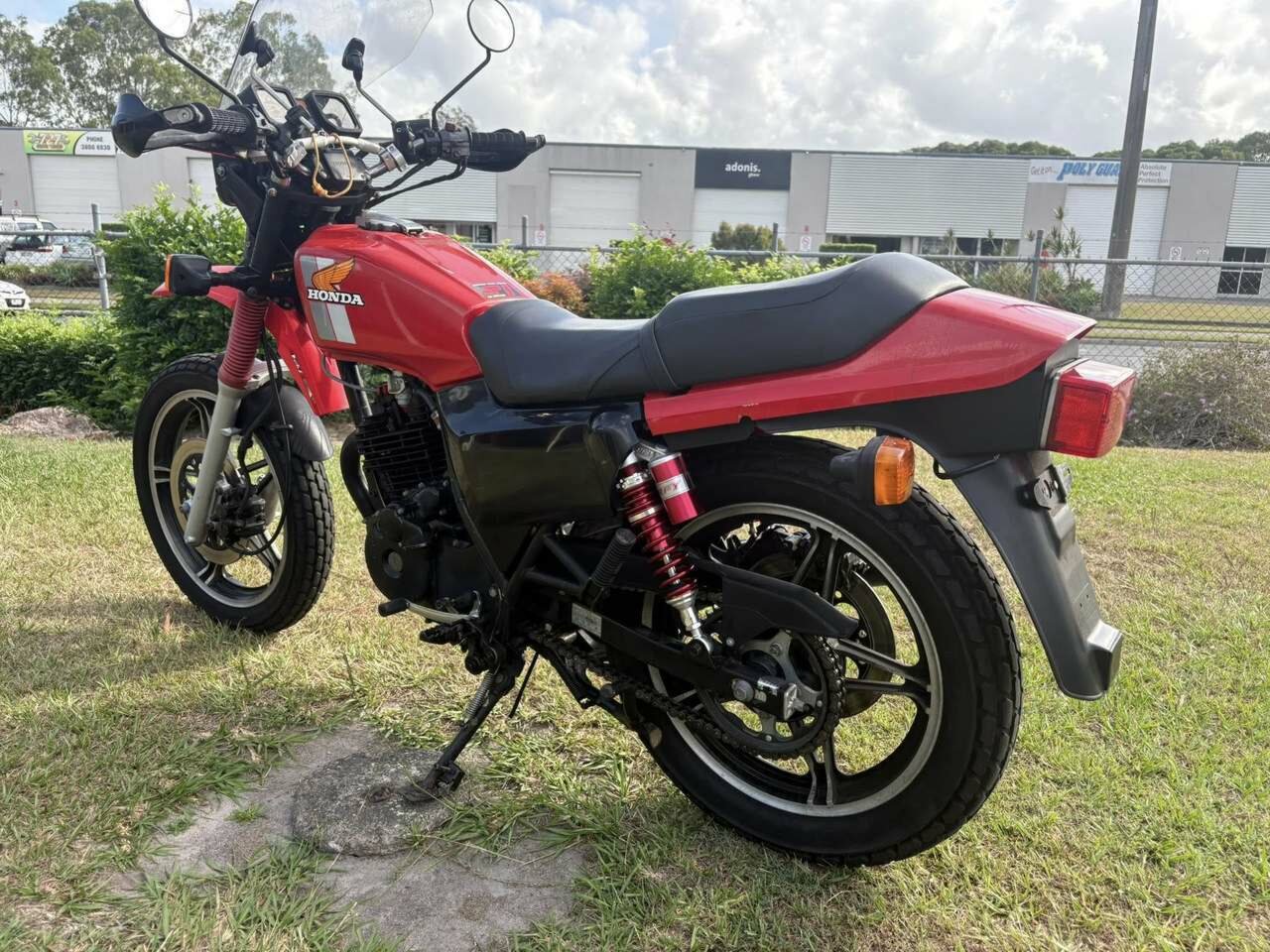 1986 SUZUKI RM125 MOTOCROSS