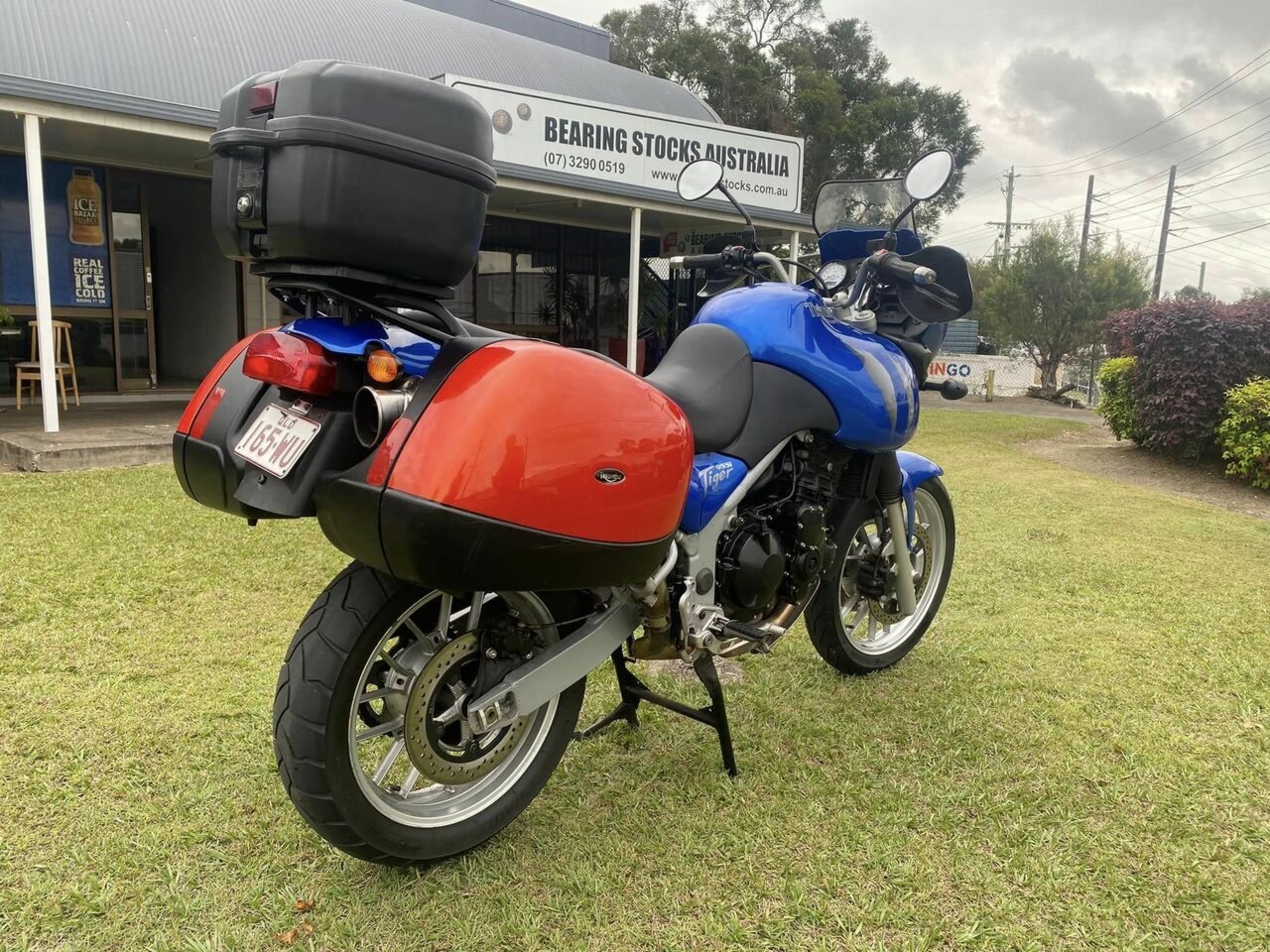 2006 TRIUMPH TIGER 955i DUAL SPORTS 
