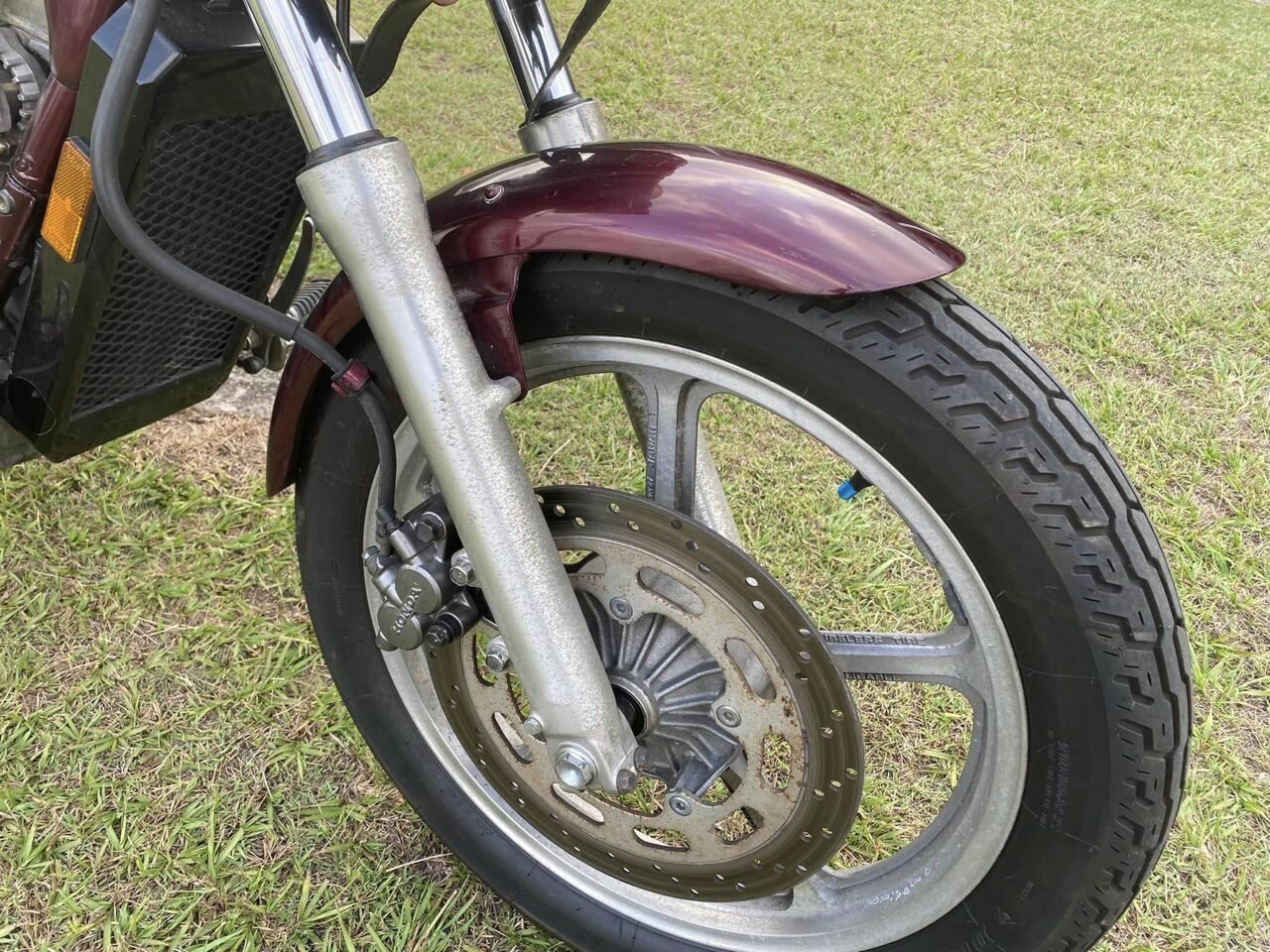 1988 HONDA VT1100 SHADOW CRUISER
