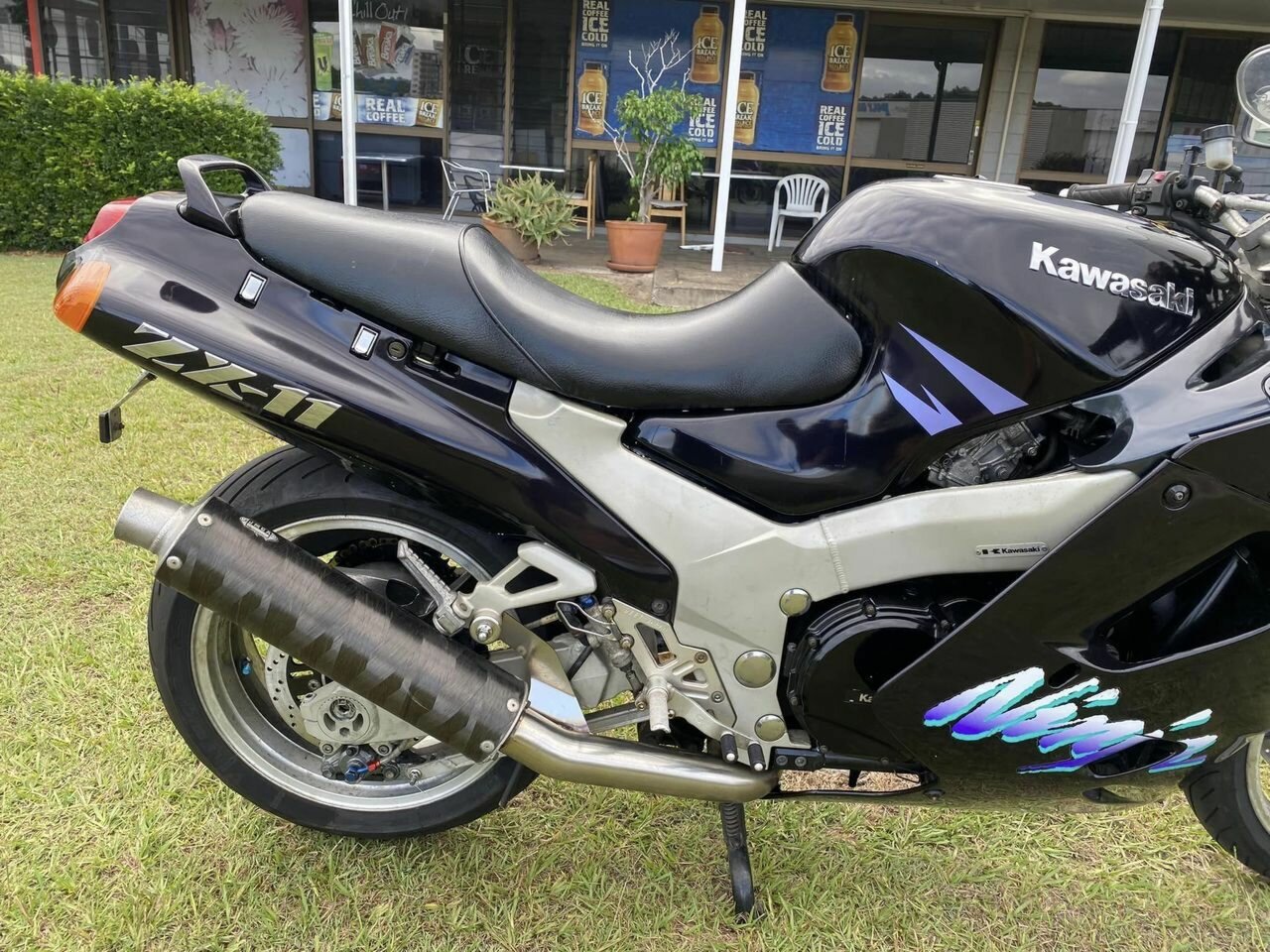 1995 KAWASAKI ZZR1100 ROAD