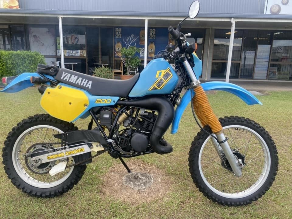 1985 YAMAHA IT200 ENDURO