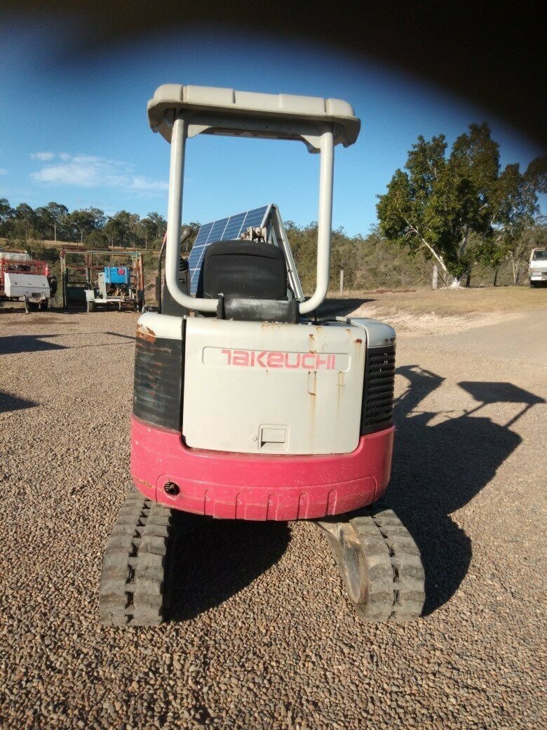 TAKEUCHI TB20R EXCAVATOR