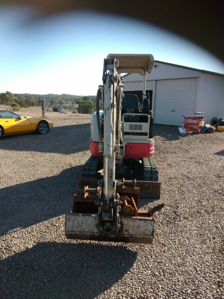 TAKEUCHI TB20R EXCAVATOR