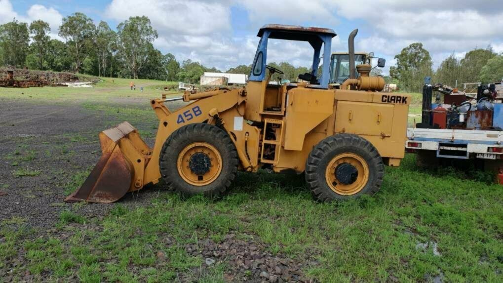 1975 CLARK 45B LOADER