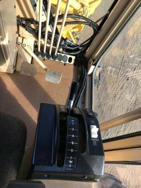 2006 CATERPILLAR 140H GRADER