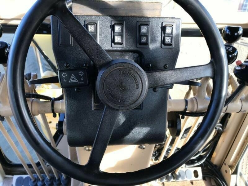 2006 CATERPILLAR 140H GRADER