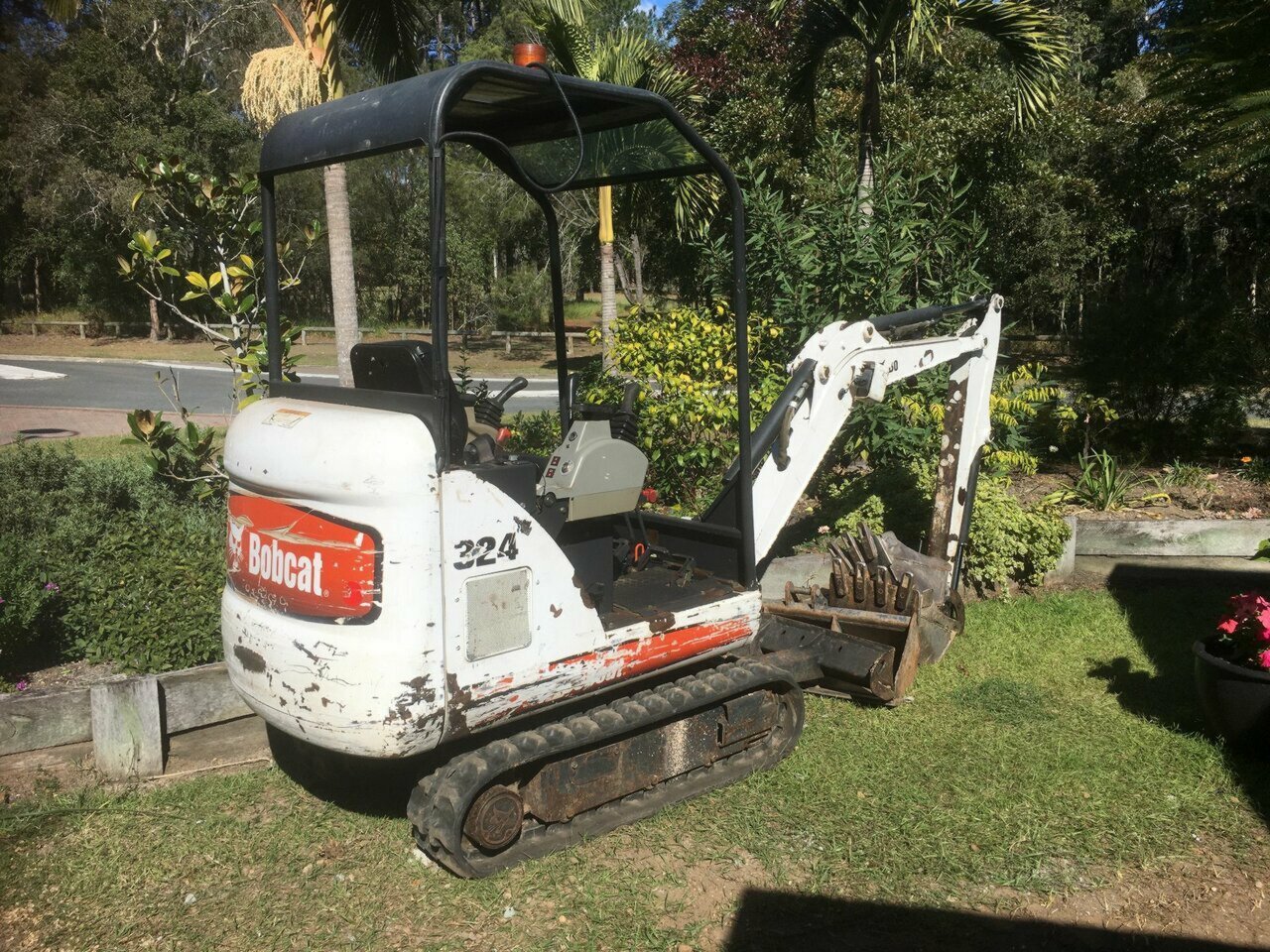 2010 BOBCAT 324 EXCAVATOR