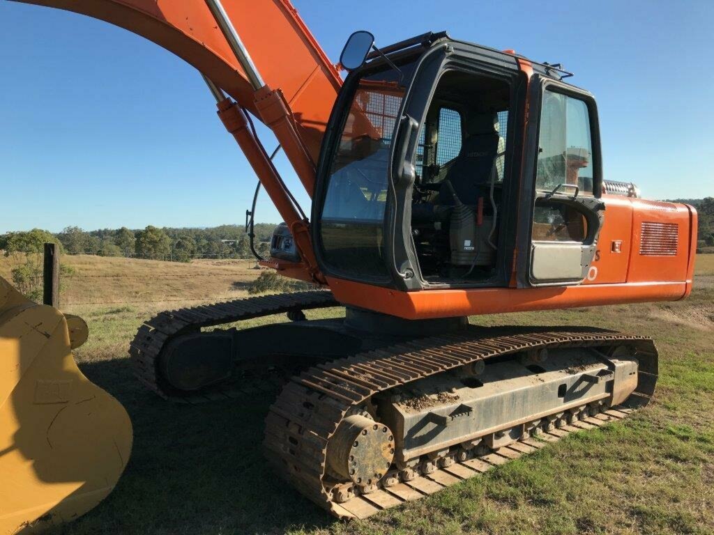 2006 HITACHI ZAXIS 230LC