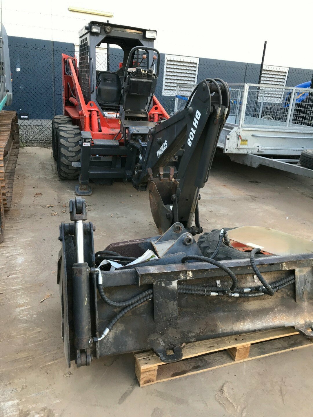 THOMAS BH108
