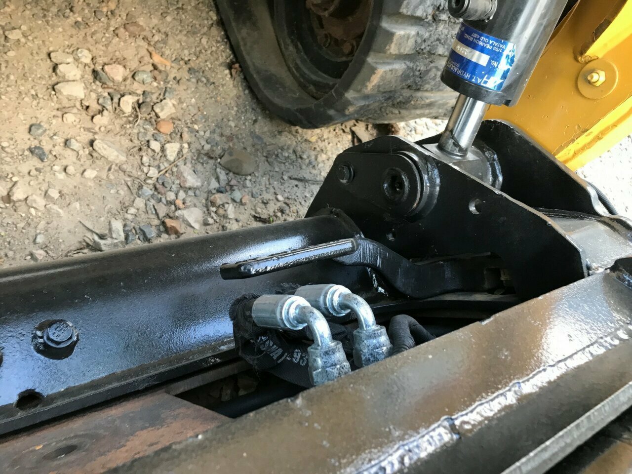 2008 CATERPILLAR 247B