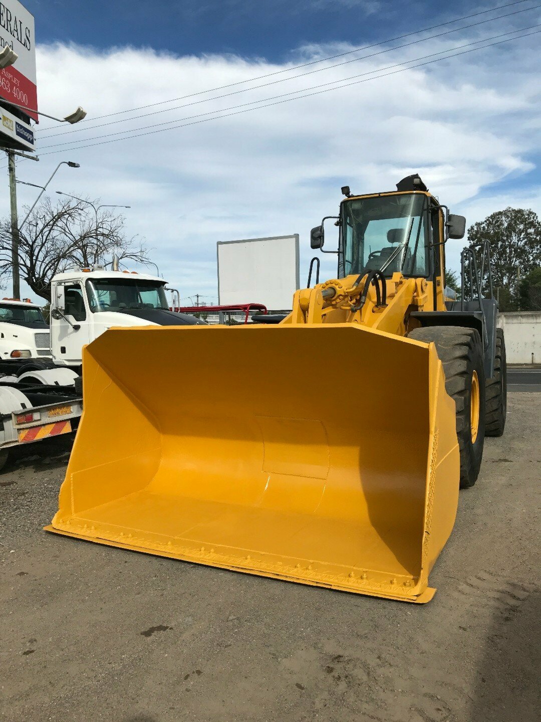 1998 KOMATSU WA420-3A