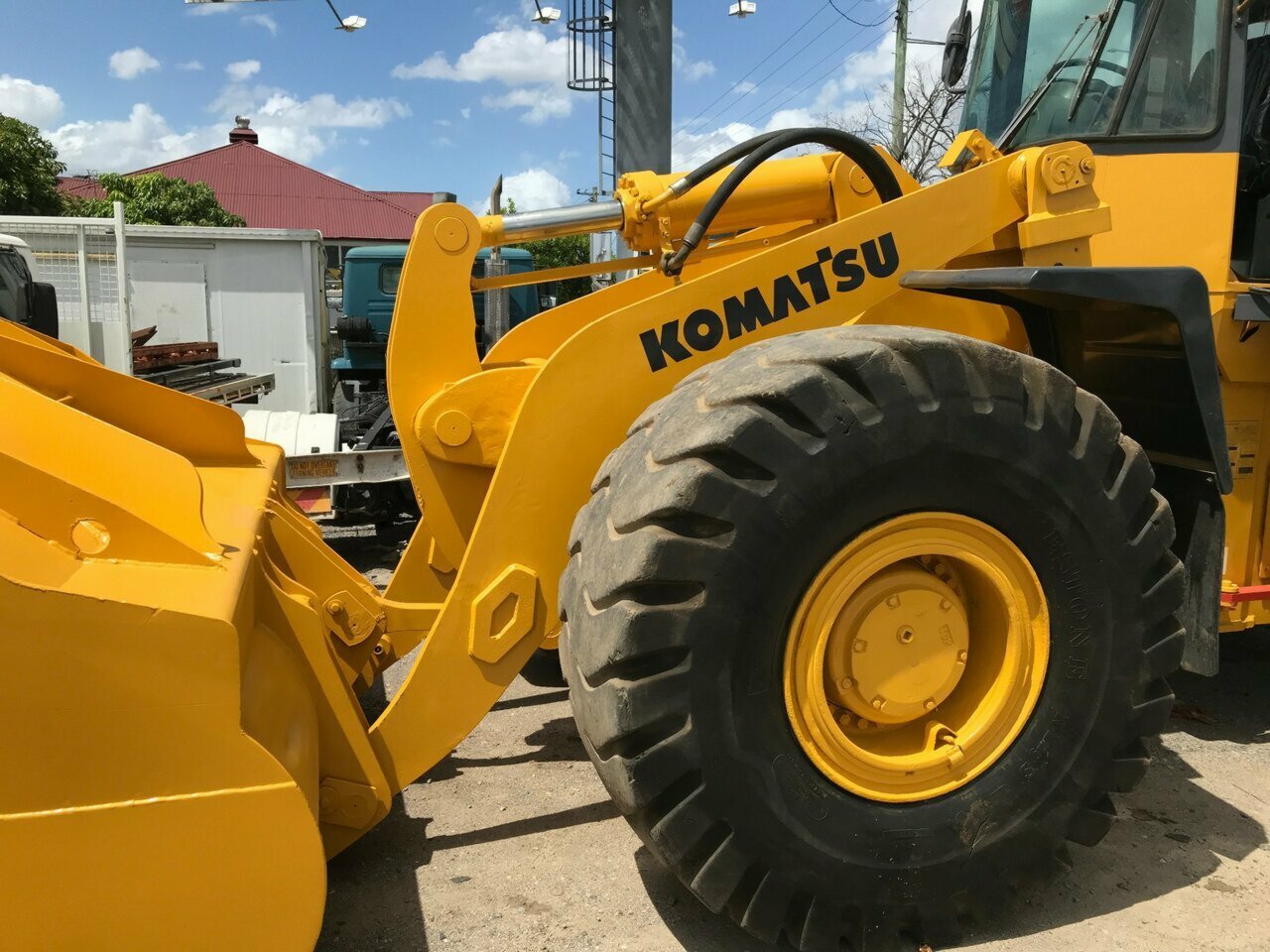 1998 KOMATSU WA420-3A
