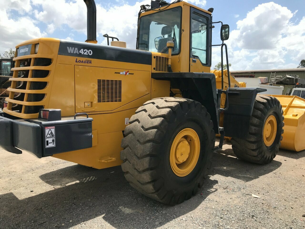 1998 KOMATSU WA420-3A