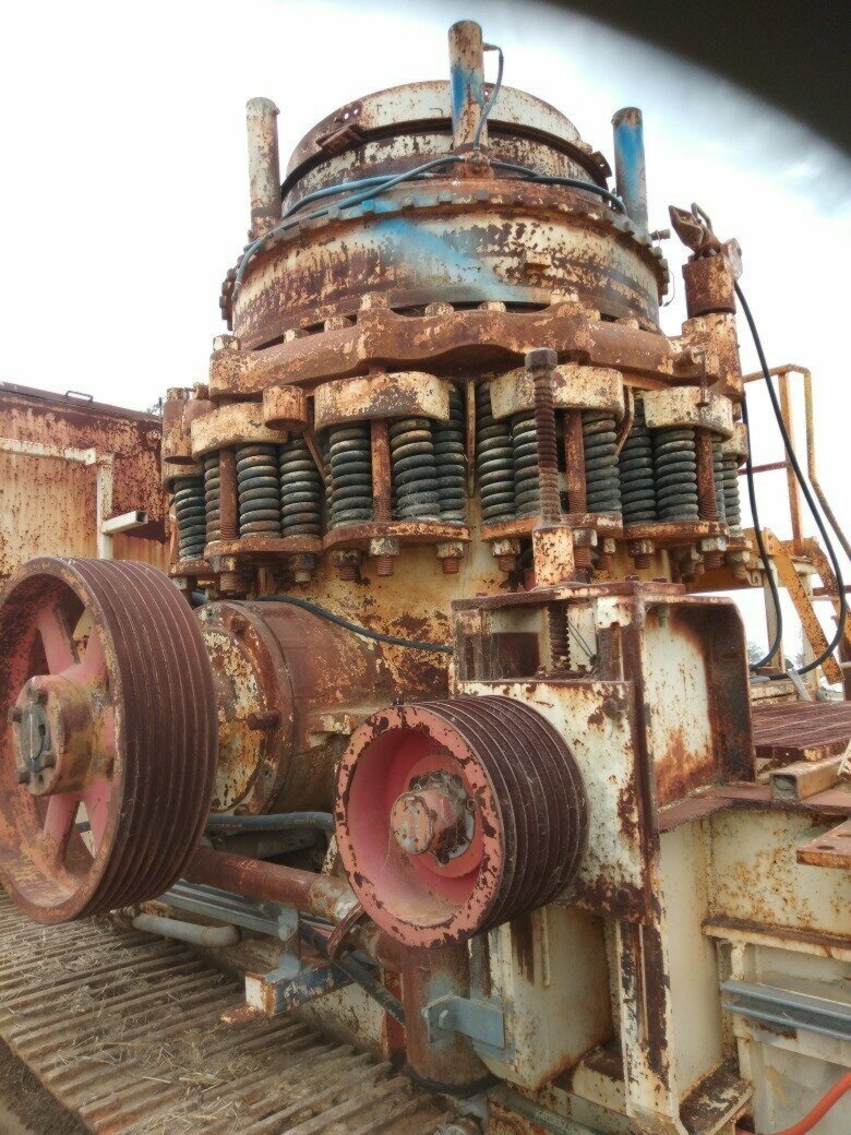 SHENYANG SYMONS 4 1/4 (51 INCH) CORE CRUSHER