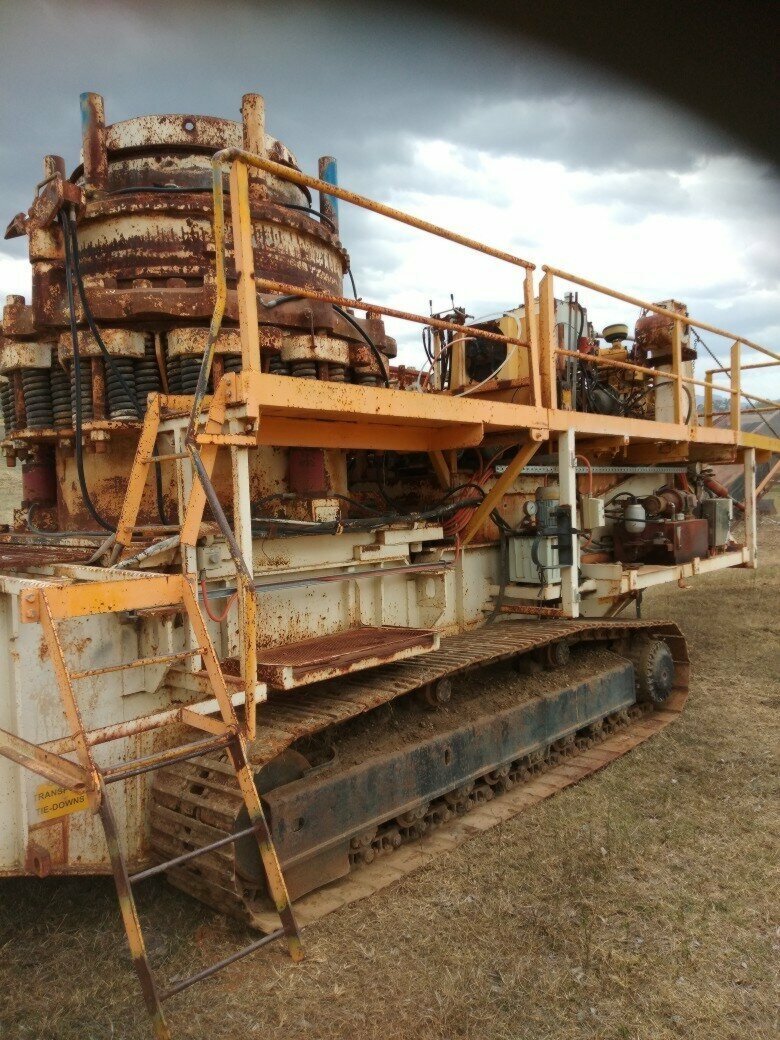 SHENYANG SYMONS 4 1/4 (51 INCH) CORE CRUSHER