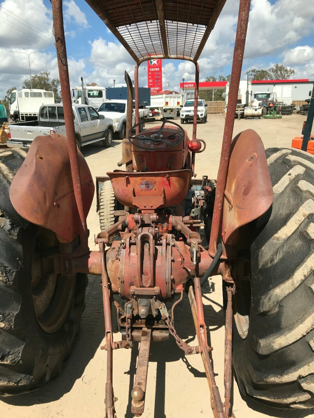 MASSEY FERGUSON 65