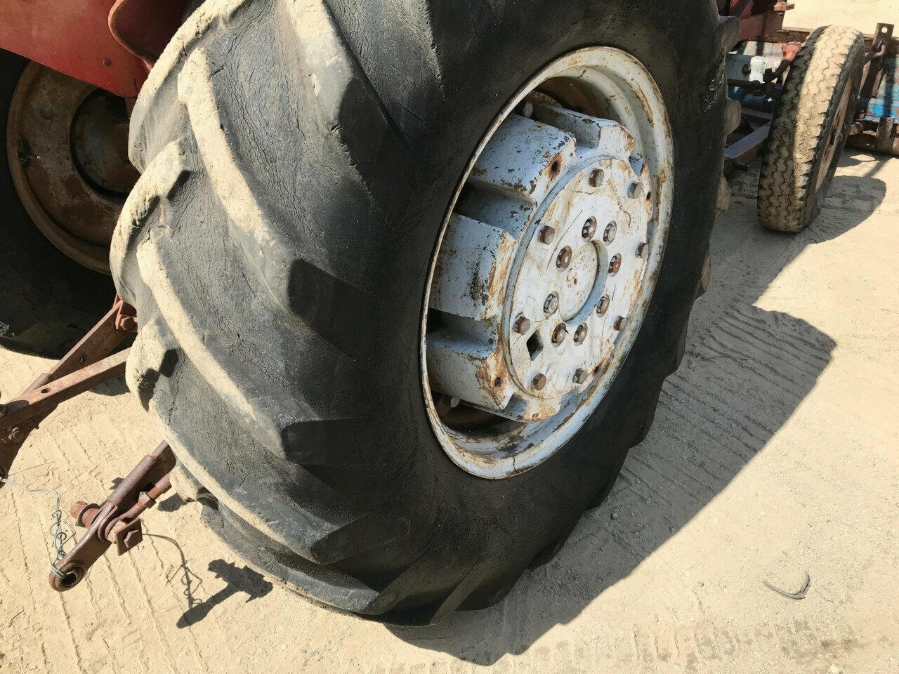MASSEY FERGUSON 65
