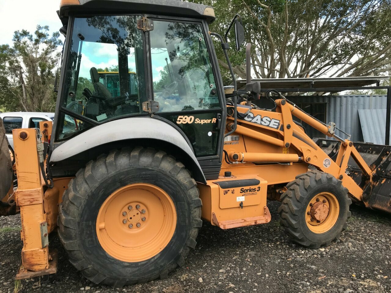 CASE 590 SUPER R SERIES 3