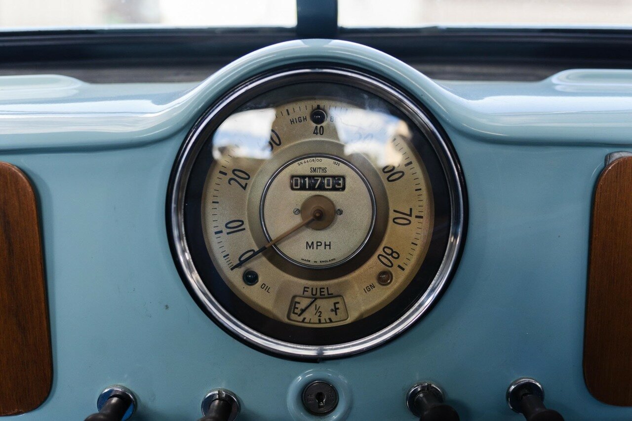 1954 MORRIS MINOR 1000 UTILITY