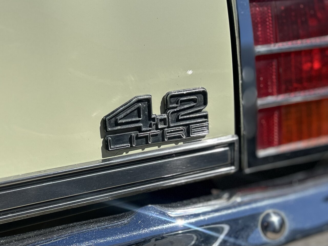 1978 HOLDEN HZ PREMIER 3 SP AUTOMATIC 4D SEDAN