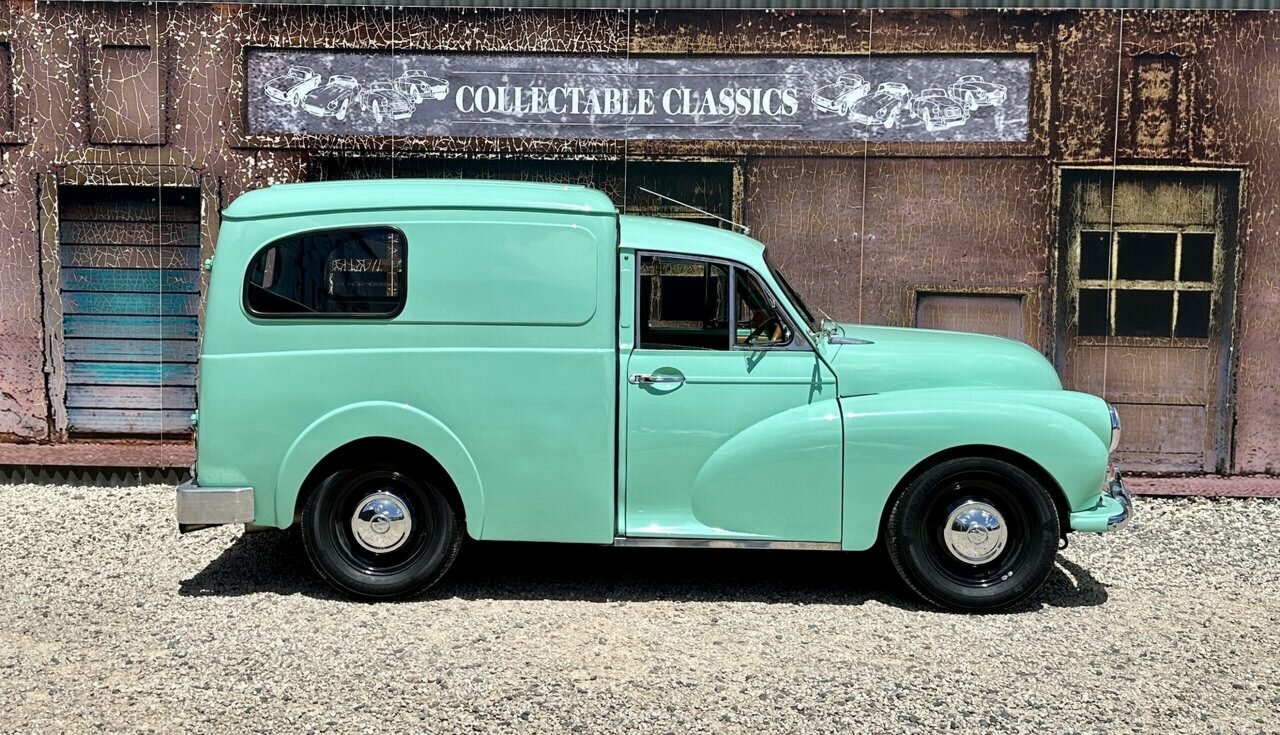 1957 MORRIS MINOR PANEL VAN