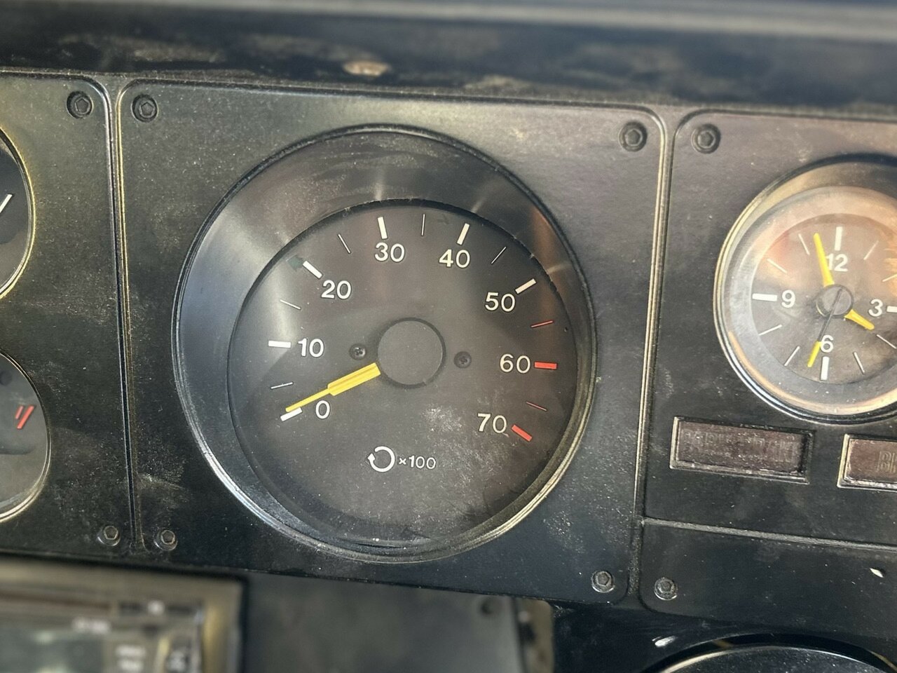 1978 HOLDEN HZ SANDMAN TRIBUTE 3 SP AUTOMATIC 2D PANEL VAN