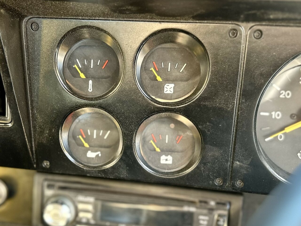 1978 HOLDEN HZ SANDMAN TRIBUTE 3 SP AUTOMATIC 2D PANEL VAN