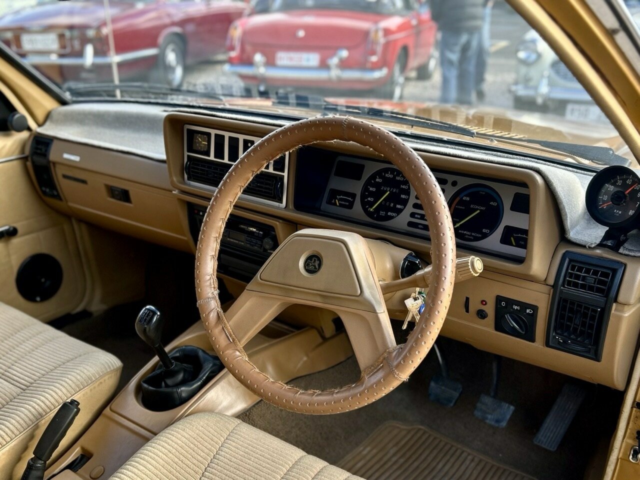 1981 HOLDEN COMMODORE VC 50TH ANNIVERSARY 4 SP MANUAL 4D SEDAN