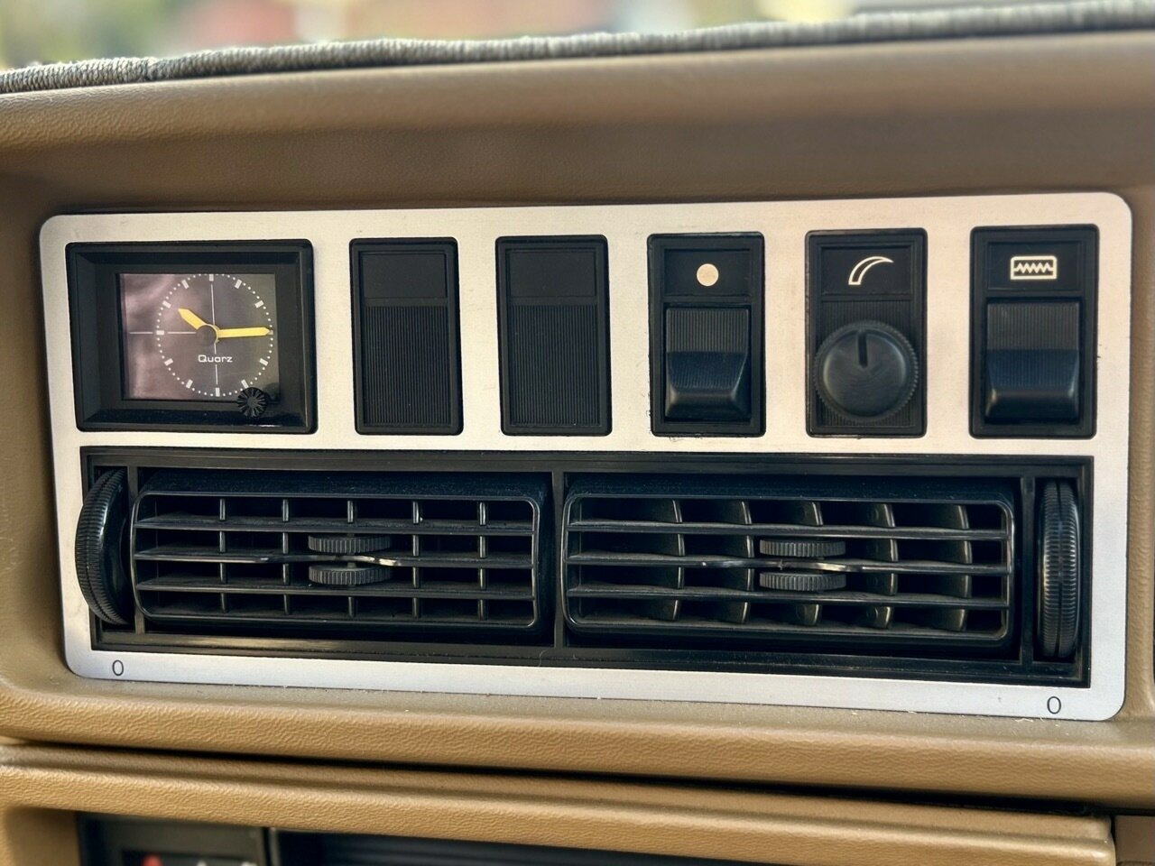 1981 HOLDEN COMMODORE VC 50TH ANNIVERSARY 4 SP MANUAL 4D SEDAN