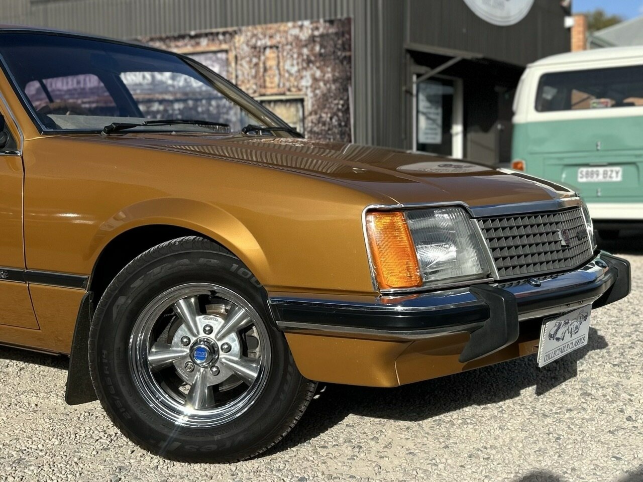1981 HOLDEN COMMODORE VC 50TH ANNIVERSARY 4 SP MANUAL 4D SEDAN