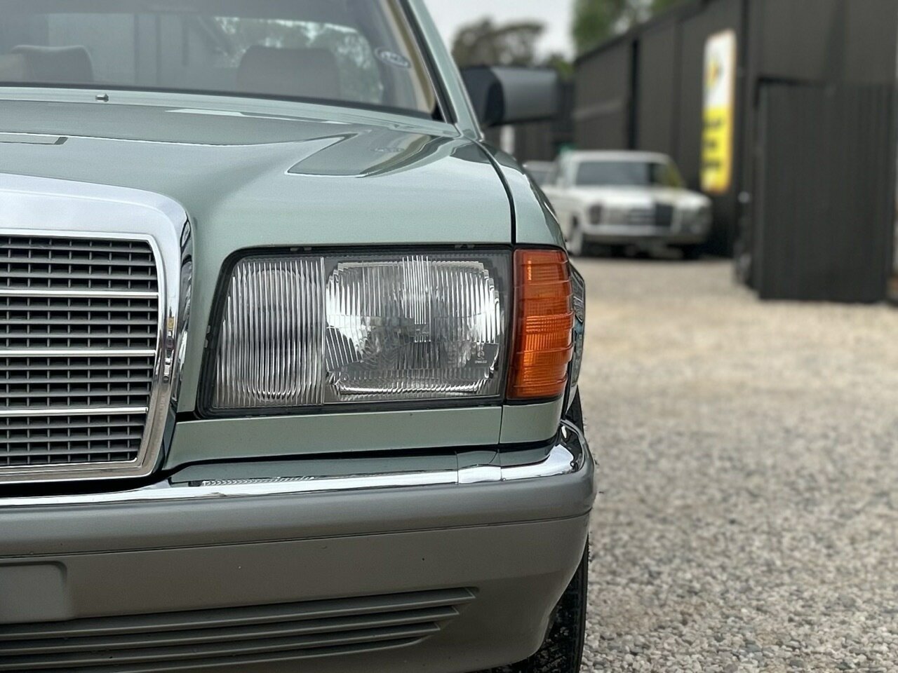 1988 MERCEDES-BENZ 300SE W126 4 SP AUTOMATIC 4D SEDAN
