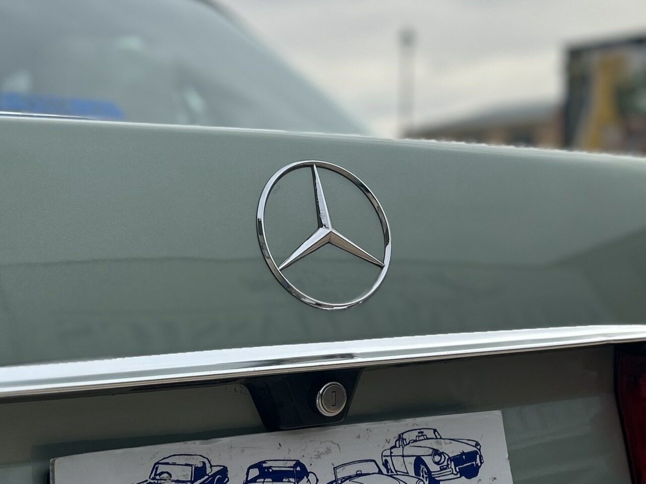 1988 MERCEDES-BENZ 300SE W126 4 SP AUTOMATIC 4D SEDAN