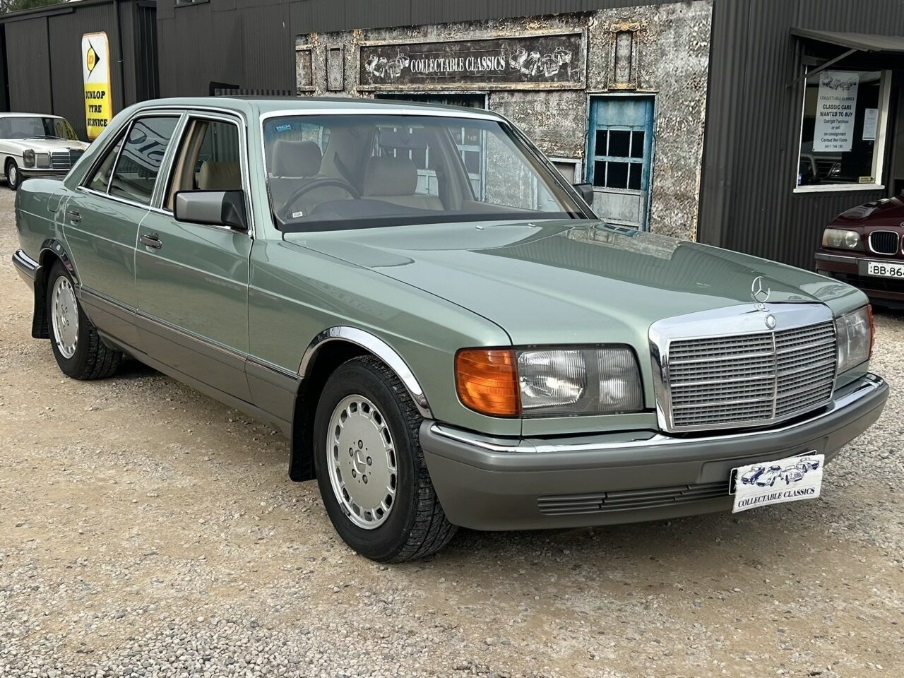 1988 MERCEDES-BENZ 300SE W126 4 SP AUTOMATIC 4D SEDAN