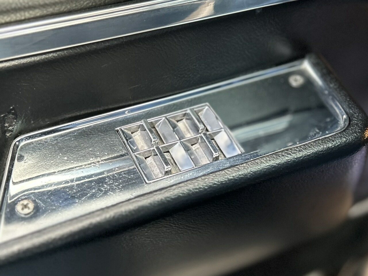 1971 PONTIAC GRAND PRIX SJ 3 SP AUTOMATIC 2D COUPE