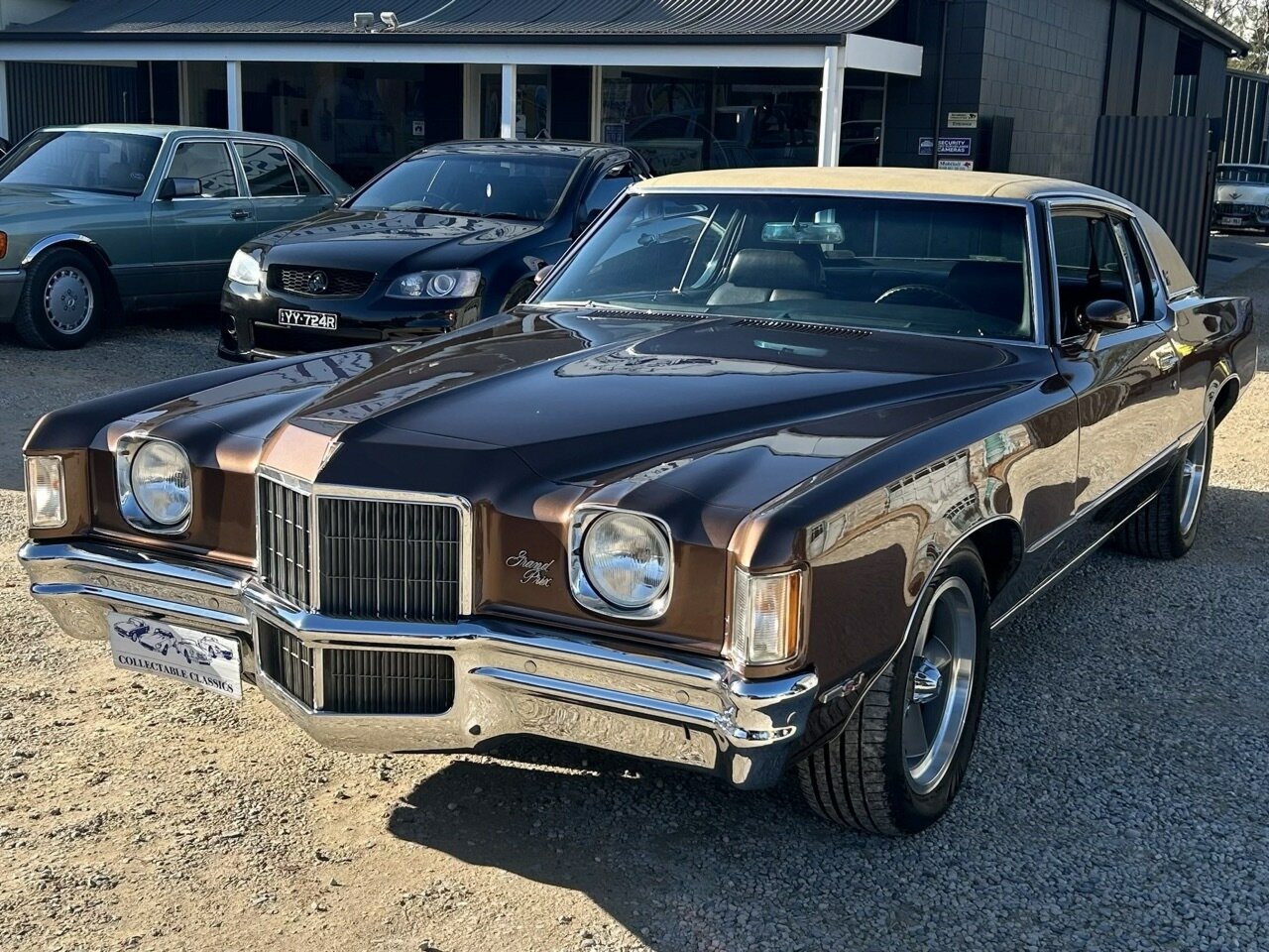 1971 PONTIAC GRAND PRIX SJ 3 SP AUTOMATIC 2D COUPE