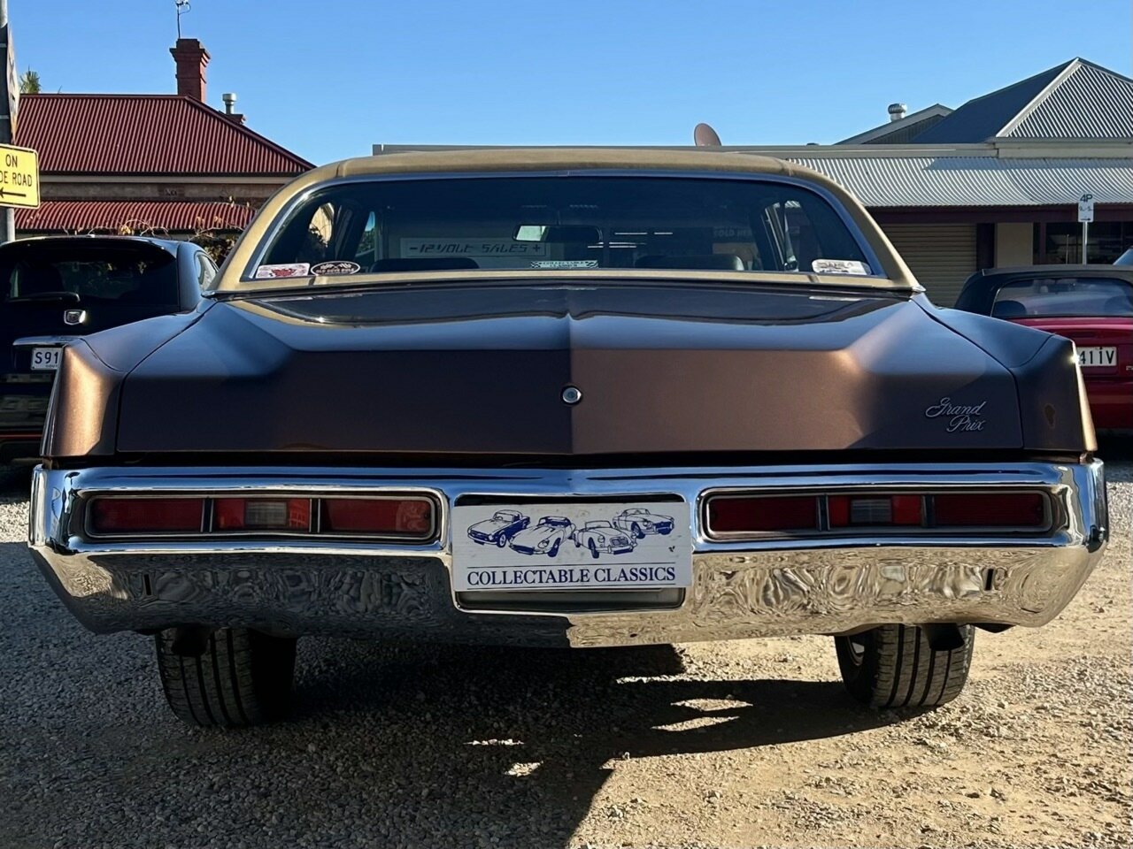 1971 PONTIAC GRAND PRIX SJ 3 SP AUTOMATIC 2D COUPE