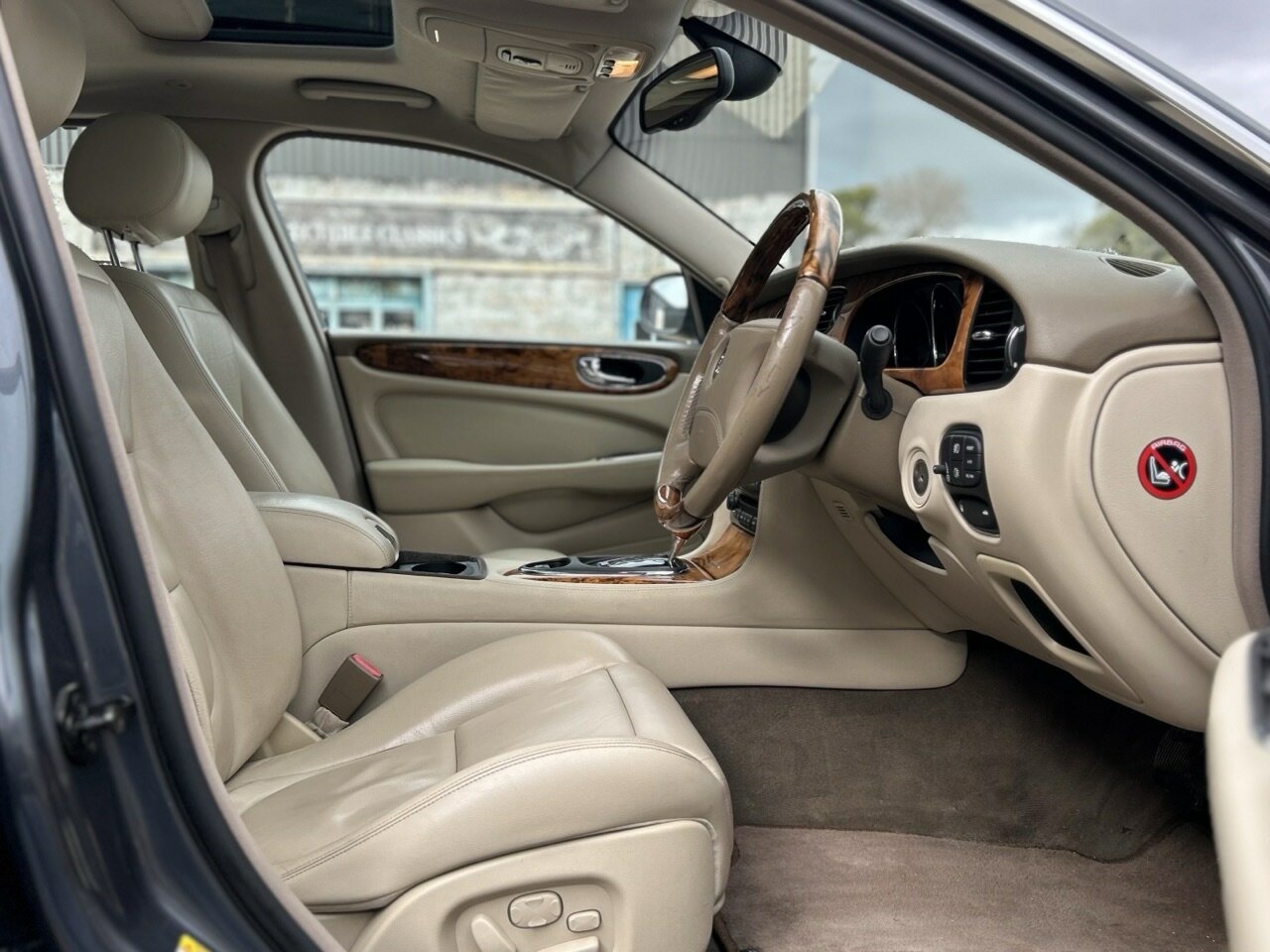 2004 JAGUAR XJ8 X350 SOVEREIGN 6 SP AUTOMATIC 4D SEDAN