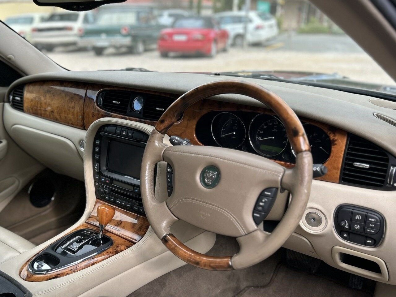 2004 JAGUAR XJ8 X350 SOVEREIGN 6 SP AUTOMATIC 4D SEDAN